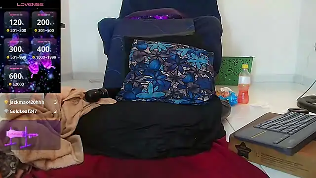 Snapshot of abigail_curvy chatting on February 2025 09:08:02 PM abigail curvy online show from February 2025 09:08:02 PM