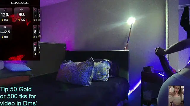 Snapshot of Blondiewithanass chatting on June 2026 03:38:01 AM Blondiewithanass online show from June 2026 03:38:01 AM