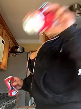 LittleMissEeve online show from November 2025 07:01:02 PM