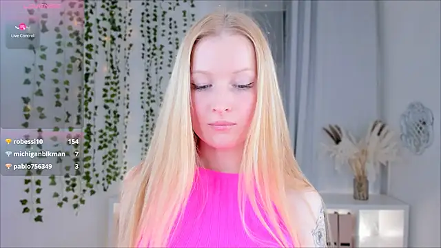 Laly Peach online show from January 2025 07:31:02 PM