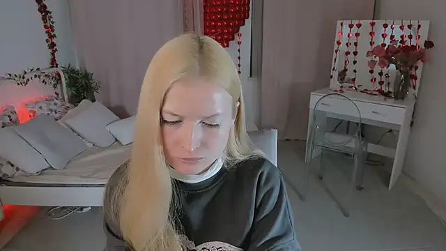 Laly Peach online show from February 2026 11:50:02 AM