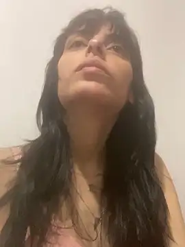 Snapshot of Sarah-safada chatting on June 2026 01:54:01 AM Sarah-safada online show from June 2026 01:54:01 AM