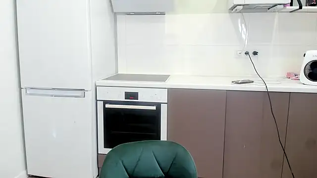 Snapshot of Your_Masha chatting on October 2025 08:58:02 AM Your Masha online show from October 2025 08:58:02 AM