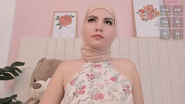 dalilasaadi  online show from February 2025 02:08:01 PM