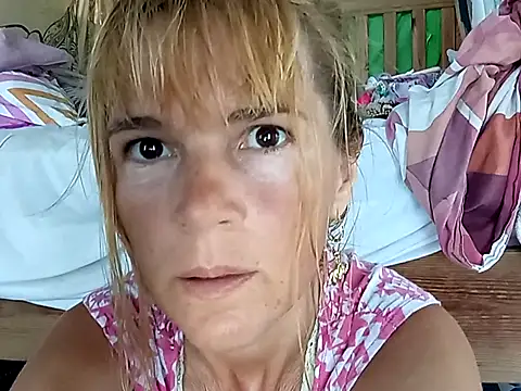 Luna-Natural online show from March 2025 05:29:02 PM