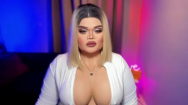 Snapshot of KarolinaThompson chatting on March 2025 10:19:01 AM KarolinaThompson online show from March 2025 10:19:01 AM