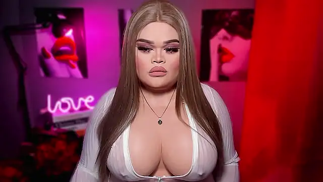 Snapshot of KarolinaThompson chatting on January 2026 07:44:01 AM KarolinaThompson online show from January 2026 07:44:01 AM