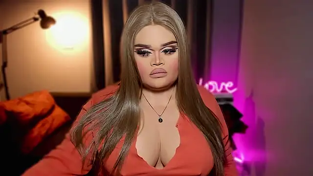 Snapshot of KarolinaThompson chatting on February 2026 08:30:01 AM KarolinaThompson online show from February 2026 08:30:01 AM