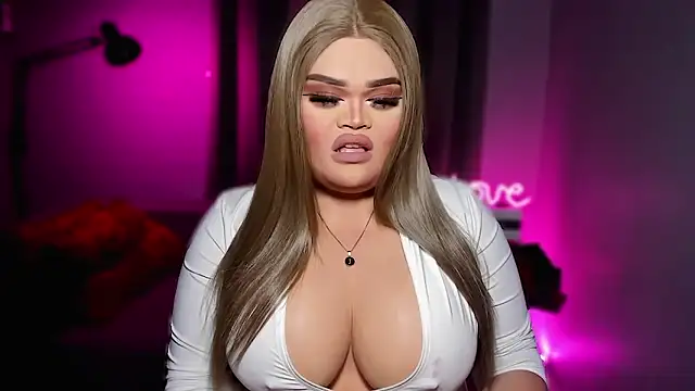 Snapshot of KarolinaThompson chatting on March 2026 05:13:02 AM KarolinaThompson online show from March 2026 05:13:02 AM