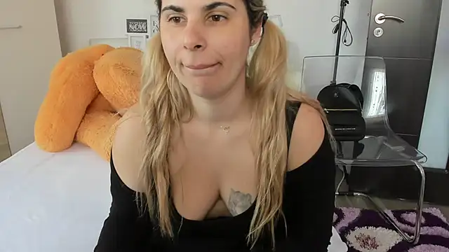 sweetemy4u online show from March 2025 10:49:02 AM