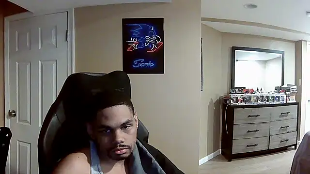 Snapshot of Neovergil0 chatting on June 2026 05:30:01 AM Neovergil0 online show from June 2026 05:30:01 AM
