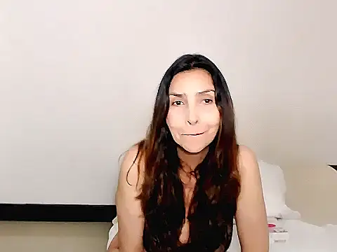 Snapshot of Monique_kiss chatting on December 2025 08:58:02 PM Monique kiss online show from December 2025 08:58:02 PM