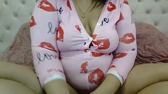 beautylovess online show from March 2026 04:12:01 PM