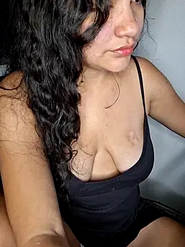 Snapshot of blerstefan1 chatting on February 2025 10:07:01 AM blerstefan1 online show from February 2025 10:07:01 AM