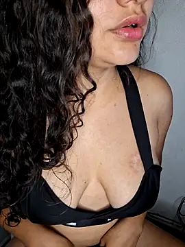 Snapshot of blerstefan1 chatting on February 2025 11:13:02 AM blerstefan1 online show from February 2025 11:13:02 AM