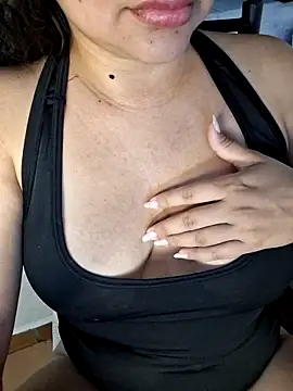 Snapshot of blerstefan1 chatting on September 2025 09:53:02 AM blerstefan1 online show from September 2025 09:53:02 AM