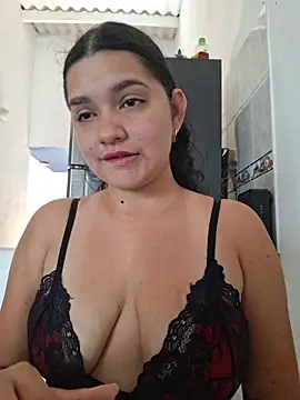 Snapshot of blerstefan1 chatting on November 2025 03:36:02 PM blerstefan1 online show from November 2025 03:36:02 PM