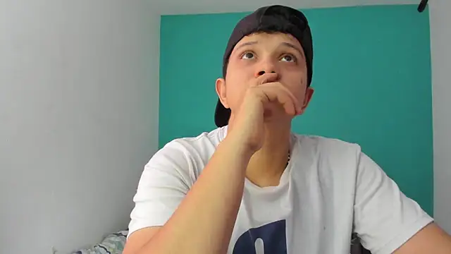 alex-queen- online show from November 2025 06:54:02 PM