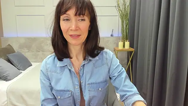 Maria Gold online show from February 2025 05:09:01 PM