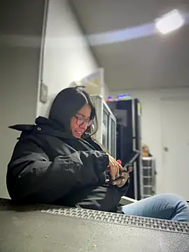 Ixchel Anaid online show from September 2025 01:05:02 AM