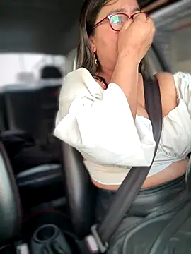 Ixchel Anaid online show from September 2025 01:45:02 PM