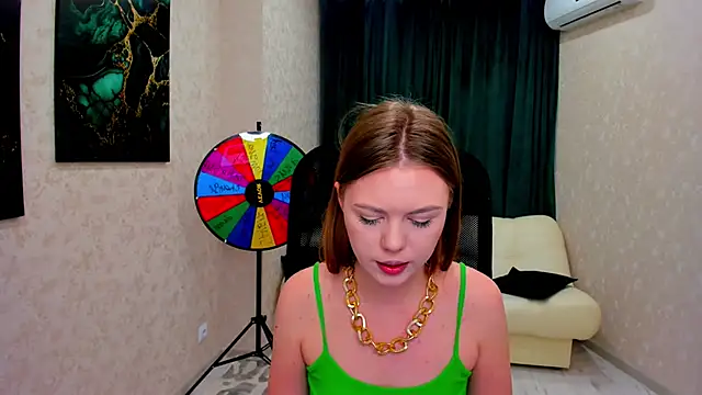 Strawberrye online show from March 2025 09:44:02 AM