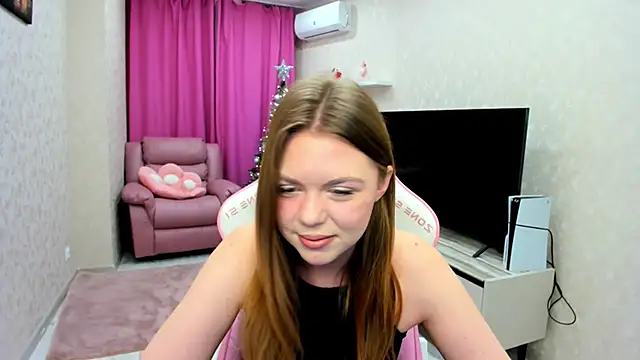 Strawberrye online show from December 2025 03:34:01 AM