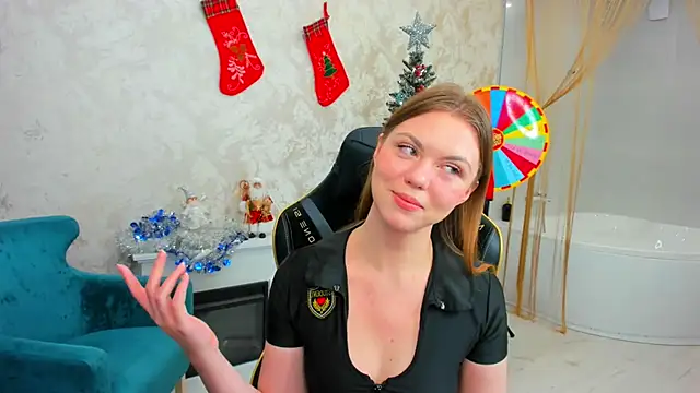 Strawberrye online show from December 2025 03:35:02 AM