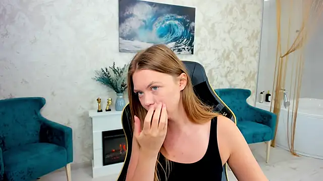 Strawberrye online show from February 2026 03:27:01 AM