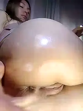 Snapshot of estrella_tasty chatting on March 2025 11:28:02 PM estrella tasty online show from March 2025 11:28:02 PM