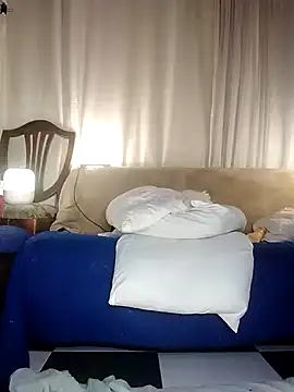 Snapshot of estrella_tasty chatting on March 2025 05:02:01 AM estrella tasty online show from March 2025 05:02:01 AM