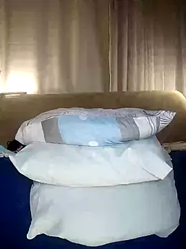 Snapshot of estrella_tasty chatting on March 2025 02:39:02 AM estrella tasty online show from March 2025 02:39:02 AM