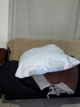 Snapshot of estrella_tasty chatting on September 2025 12:58:02 AM estrella tasty online show from September 2025 12:58:02 AM