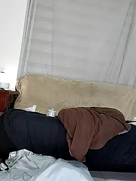 Snapshot of estrella_tasty chatting on September 2025 02:48:02 AM estrella tasty online show from September 2025 02:48:02 AM