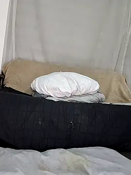 Snapshot of estrella_tasty chatting on October 2025 11:38:02 PM estrella tasty online show from October 2025 11:38:02 PM