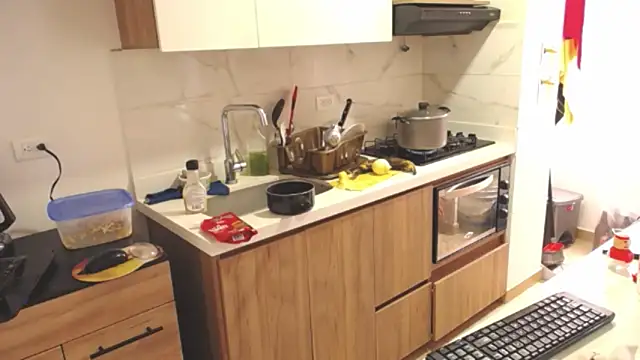 Tits  sweet online show from February 2025 06:33:01 PM