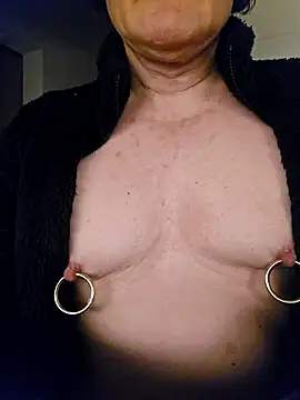 Snapshot of painslutfr chatting on February 2025 05:10:01 AM painslutfr online show from February 2025 05:10:01 AM