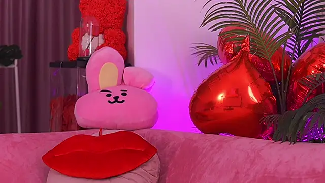 Snapshot of fallingangel chatting on April 2026 06:05:01 PM fallingangel online show from April 2026 06:05:01 PM