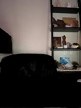 Amanita Bloom online show from September 2025 04:01:02 AM