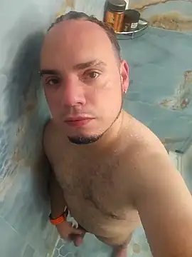 latinoflpr online show from October 2025 01:48:02 AM