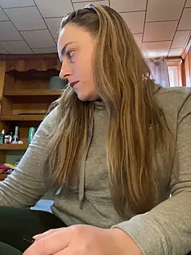 jaseyrae online show from December 2024 08:43:01 PM