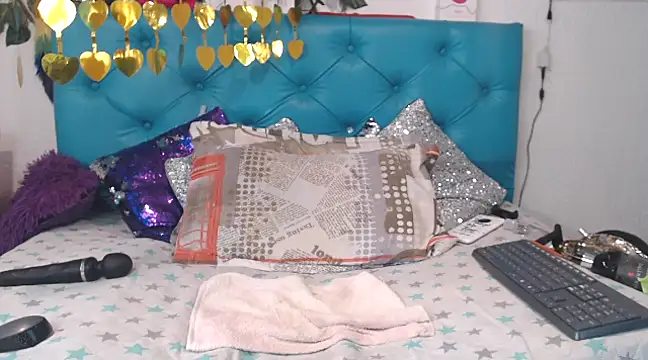 SARAWILLS online show from February 2025 04:39:02 PM