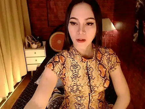 Snapshot of Yoshidashemale chatting on November 2025 11:40:02 AM Yoshidashemale online show from November 2025 11:40:02 AM