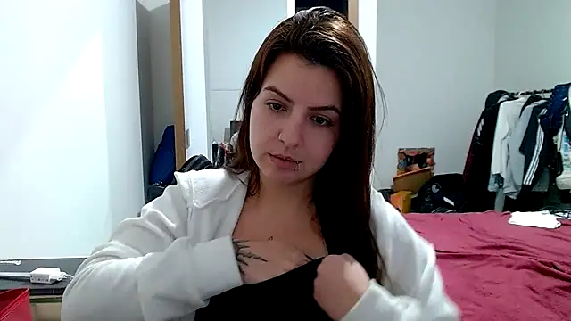 Snapshot of chelbyy chatting on September 2025 02:12:01 AM chelbyy online show from September 2025 02:12:01 AM