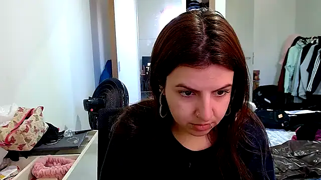 Snapshot of chelbyy chatting on September 2025 05:17:01 PM chelbyy online show from September 2025 05:17:01 PM