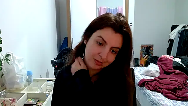 Snapshot of chelbyy chatting on October 2025 03:57:01 AM chelbyy online show from October 2025 03:57:01 AM