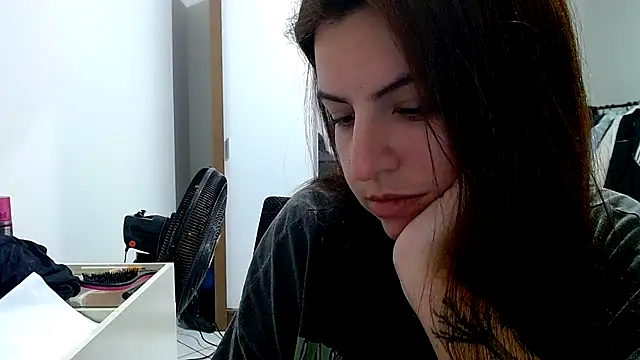 Snapshot of chelbyy chatting on October 2025 05:52:01 AM chelbyy online show from October 2025 05:52:01 AM