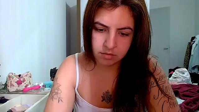 Snapshot of chelbyy chatting on November 2025 03:12:01 PM chelbyy online show from November 2025 03:12:01 PM