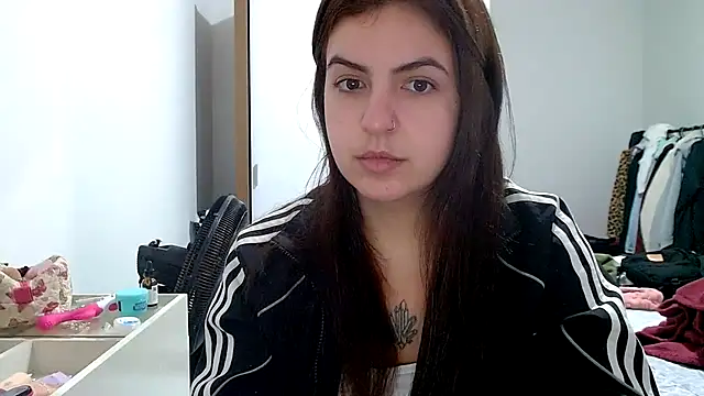 Snapshot of chelbyy chatting on November 2025 03:38:01 AM chelbyy online show from November 2025 03:38:01 AM