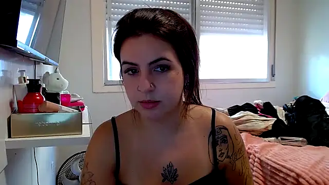 Snapshot of chelbyy chatting on February 2026 09:08:02 PM chelbyy online show from February 2026 09:08:02 PM